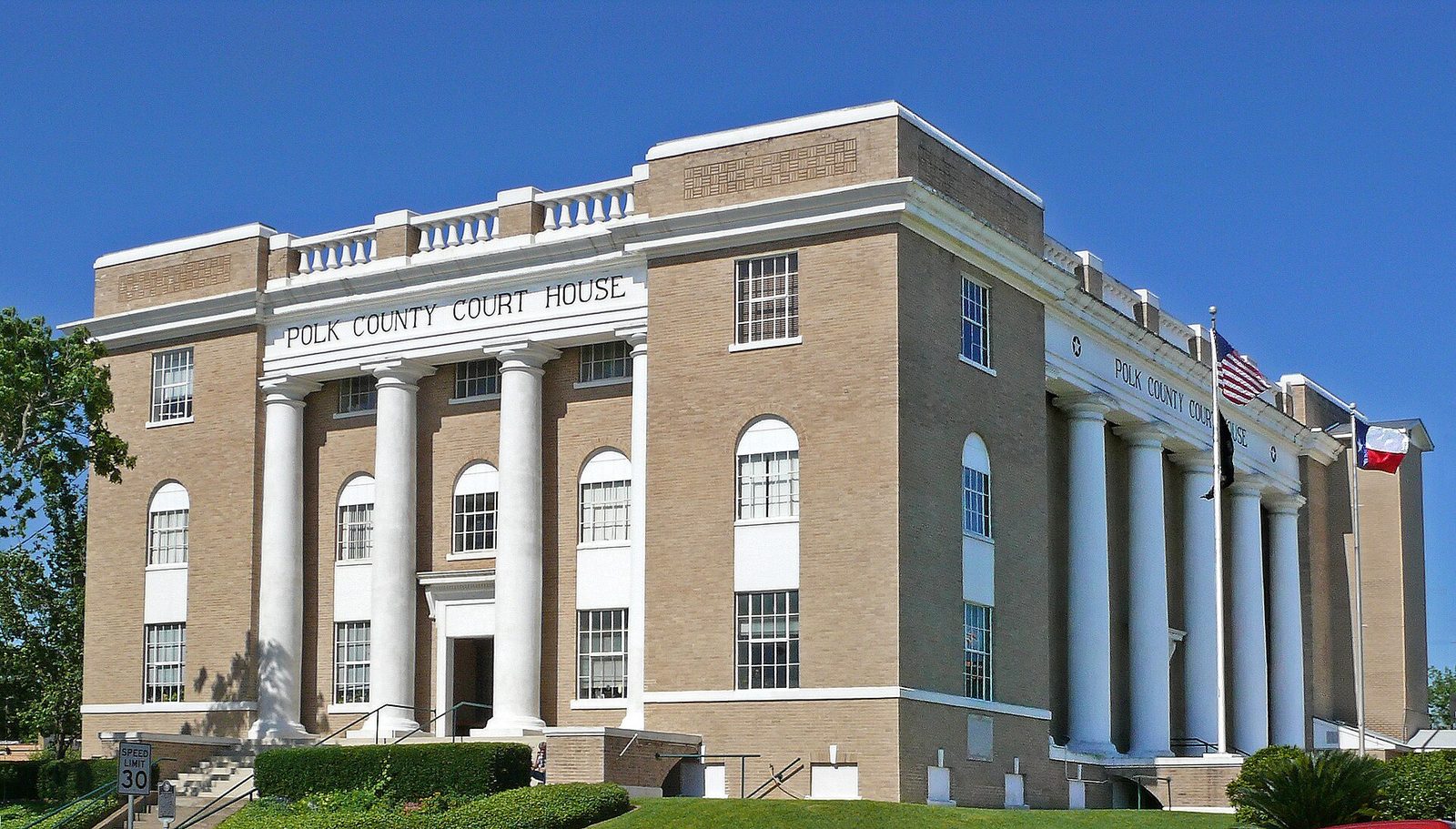 The Polk County Courthouse in Livingston, Texas